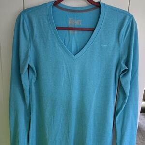 Nike Women's Blue Long Sleeve Top